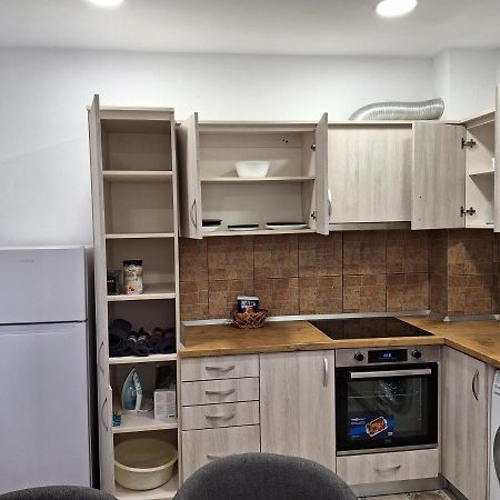 Black Eagle Central Unirii Square, 2 King Size Bedrooms, Free Private Parking أرادايا المظهر الخارجي الصورة